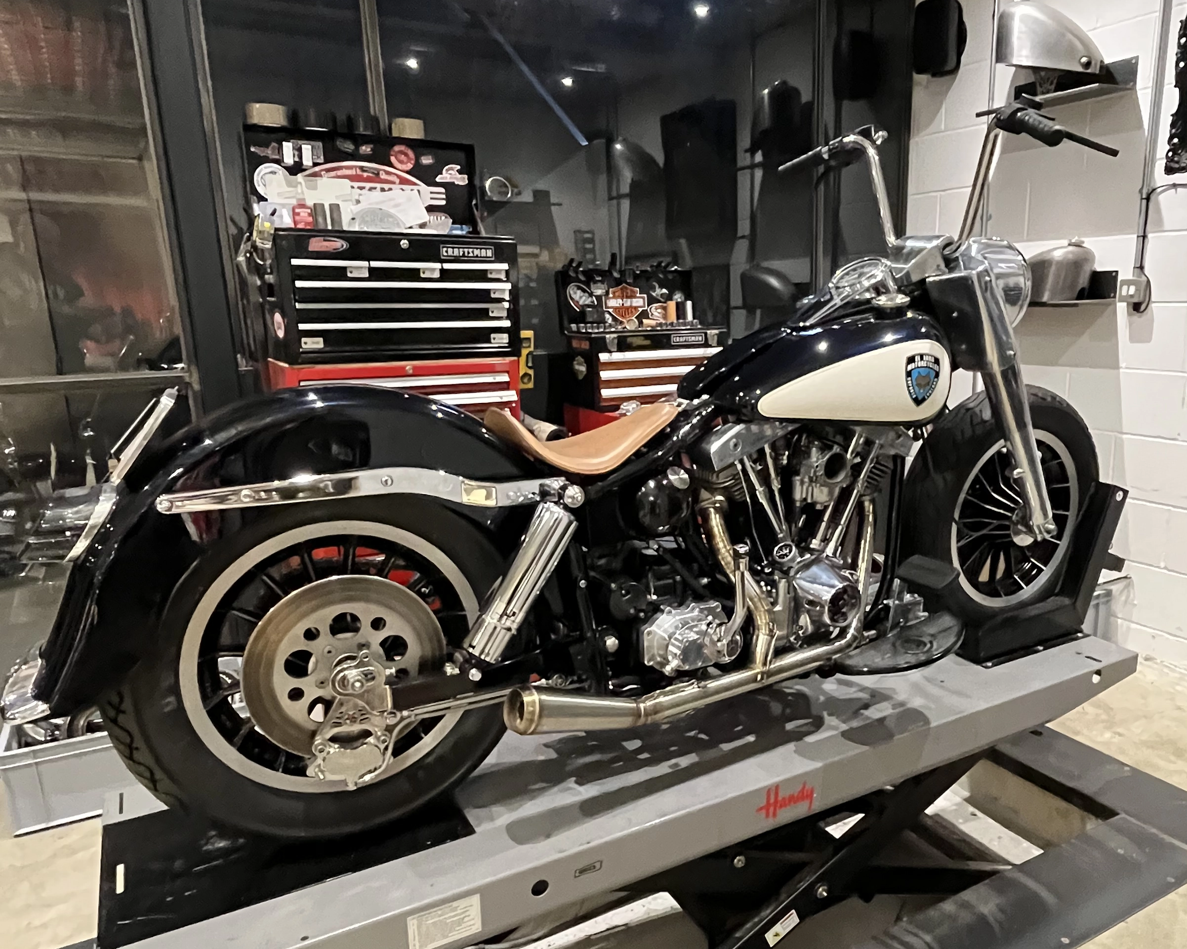 Bikes ShovelAround Kojak