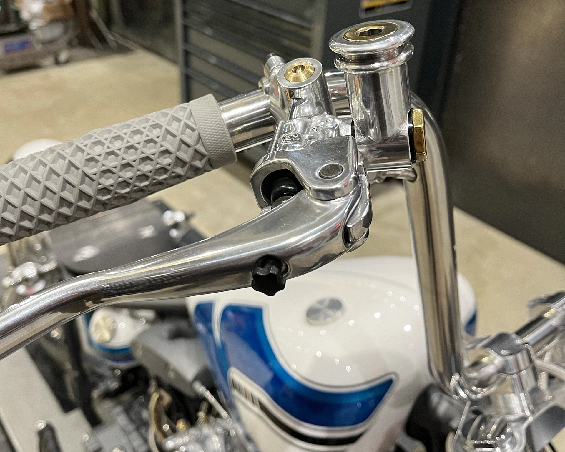 Bikes ShovelAround R2D2