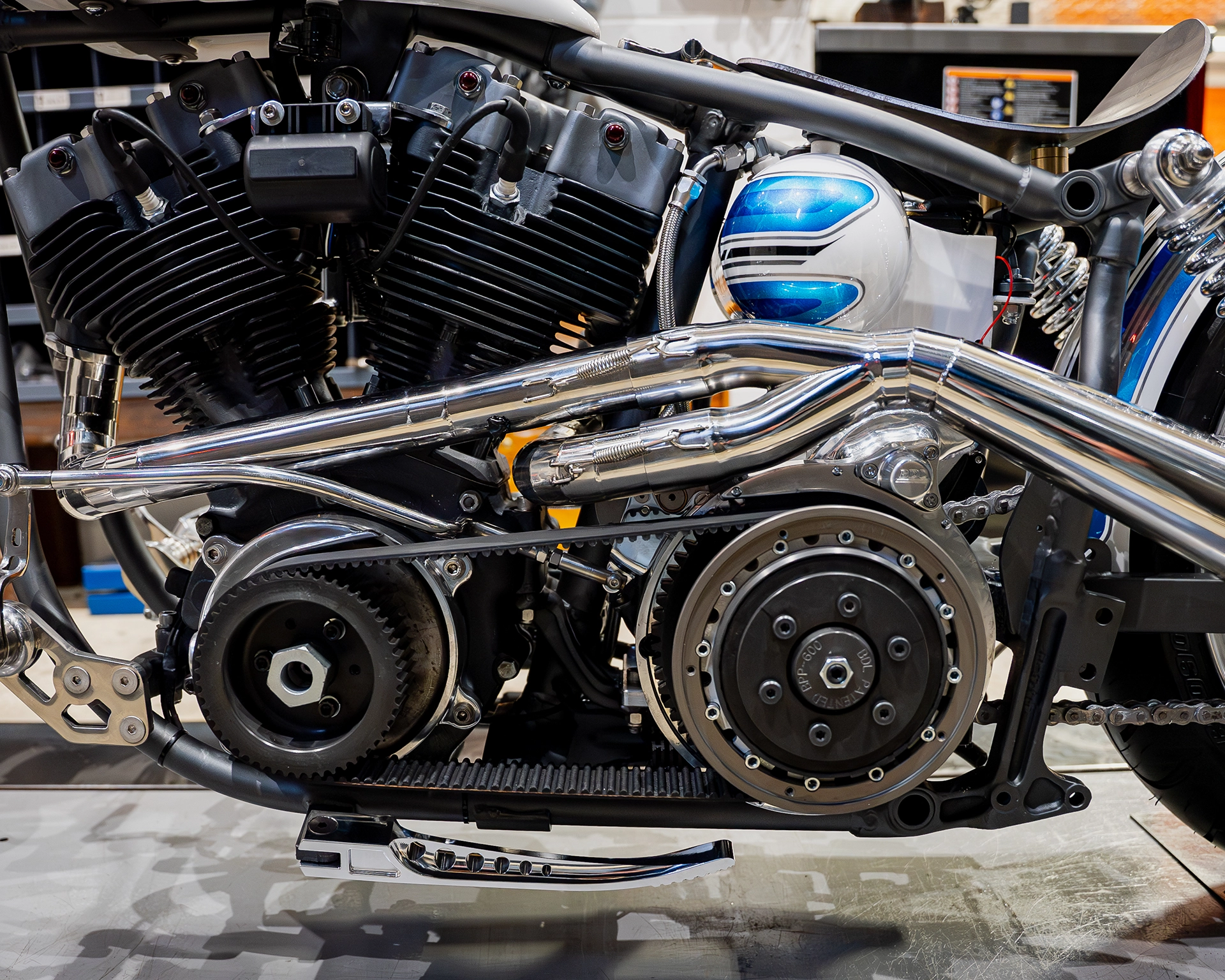Bikes ShovelAround R2D2