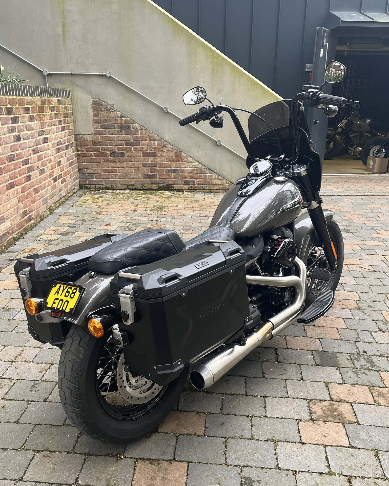 Bikes M8Mods 2019SofttailSlim